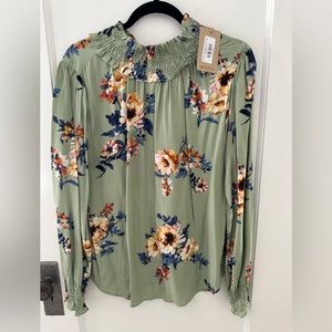 Rustic Rack Floral Smock Top